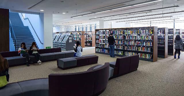 屏山天水圍公共圖書館學生自修室